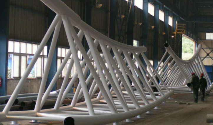 利川管廊钢结构与桁架结构的管道支架应该如何区分